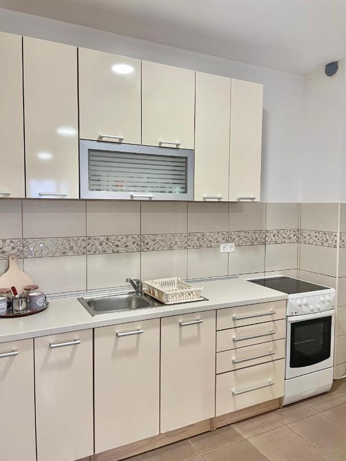 Shine Apartman